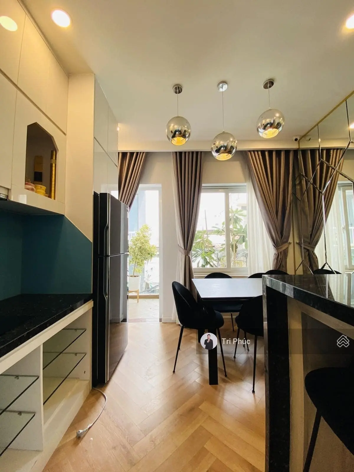 (Gấp bán)Chỉ 8. Xtỷ có nhà hẻm xe hơi, thông Lê Văn Sỹ, F13, Phú Nhuận. Nhà 5 tầng gần 50m2 4PN