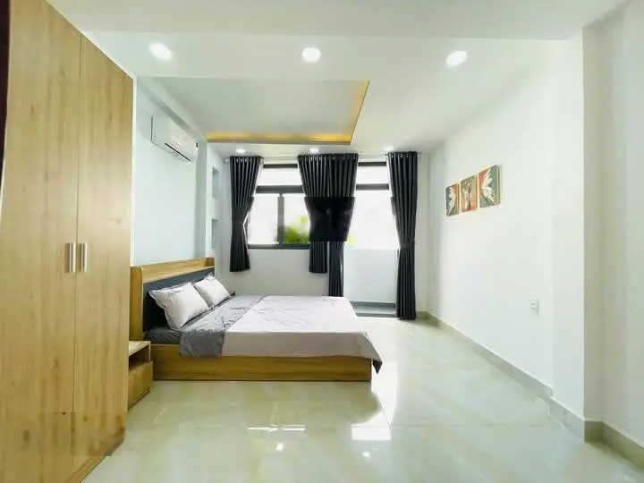 Bán nhà phố Hào Nam, nhà thoáng trước sau, cách ô tô chỉ 47m, ngõ rộng thông, DT 40m2 * 4 tầng