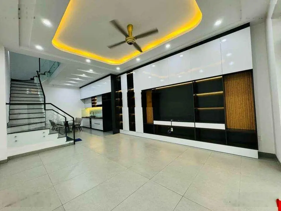 Sốc căn nhà giá rẻ đường Trần Ngọc Lên, Phường Định Hoà, Thủ Dầu Một, 100m2