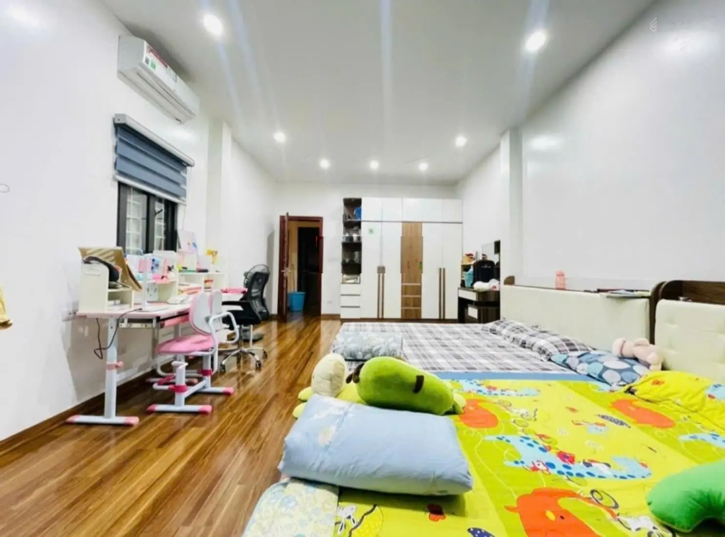 Phố Thanh Nhàn 47m2, 5 tầng, gần phố, cách 50m ra đường ô tô