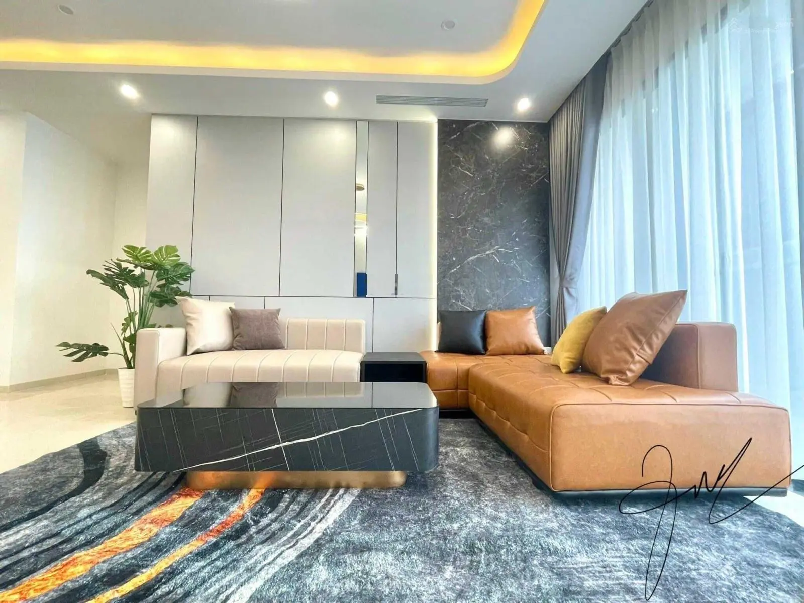 Chính chủ bán căn Hoa Hậu 161m2 - 4PN- BRG tầng đẹp, giá Tốt chỉ 13,8 tỷ!