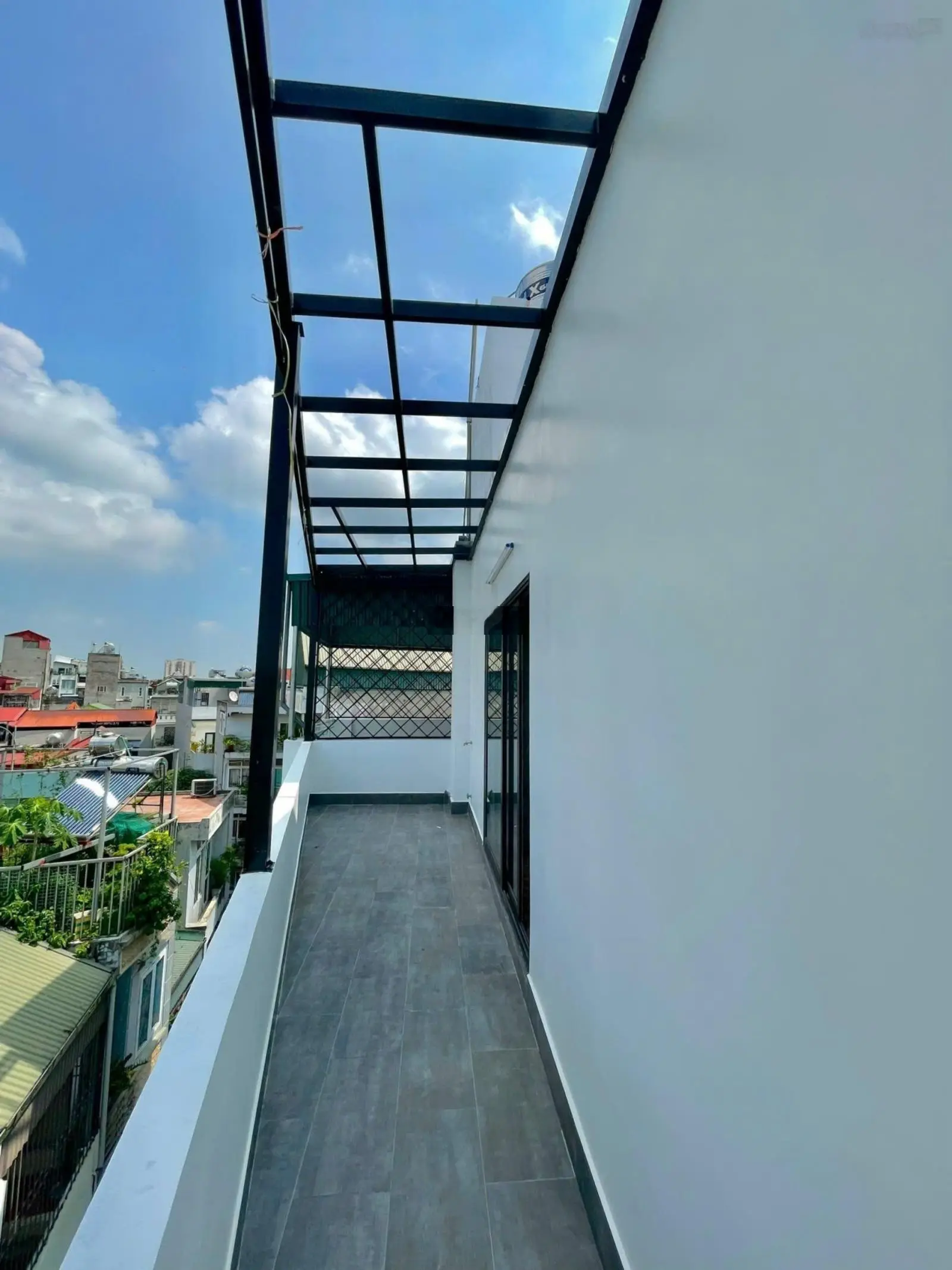Ngõ 266 Nguyễn Văn Cừ - Lô góc - ô tô - thang máy - 52m2 x 6 tầng - MT 4.5m - giá 15 tỷ