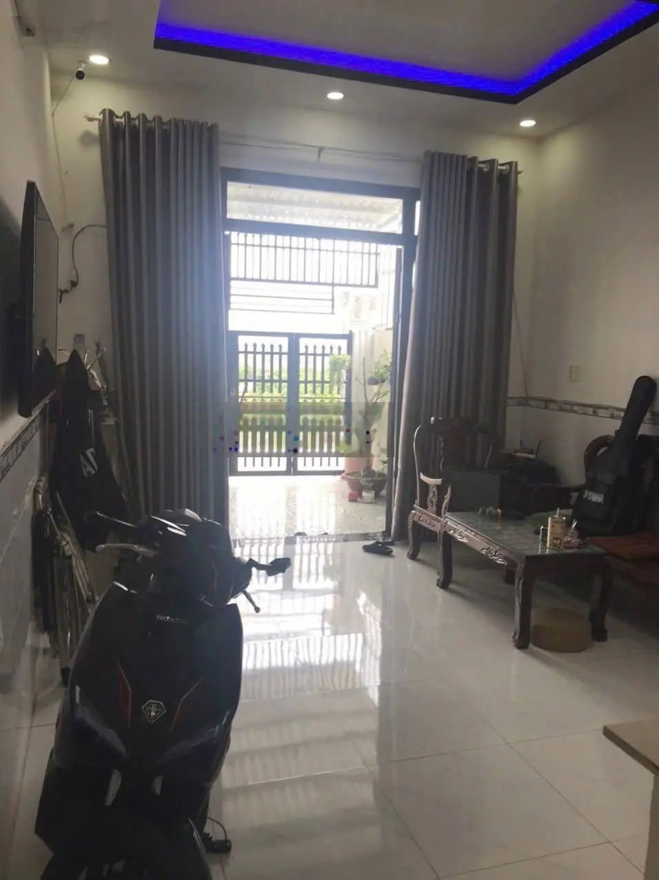 Nhà mới 1 trệt 1 lầu , Thị Trấn Cần Giuộc Long An DT 4 x 21 , 1 lầu , Đường bê tông 4m Giá 1,98tỷ