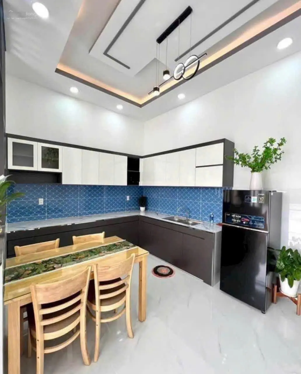 Cần bán nhà đẹp ngay chợ Bình Chánh