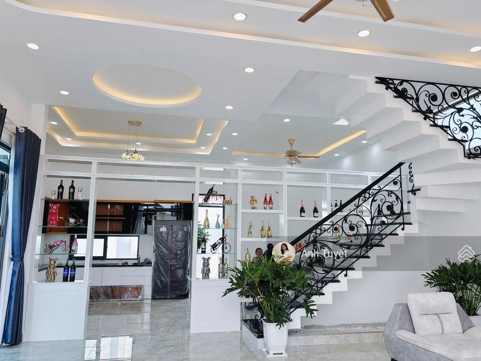 Giảm giá 600 triệu từ 1.4 tỉ xuống còn 800 triệu nhà Góc 2MT Đinh Đức Thiện 12x25m 1 lầu, SHR