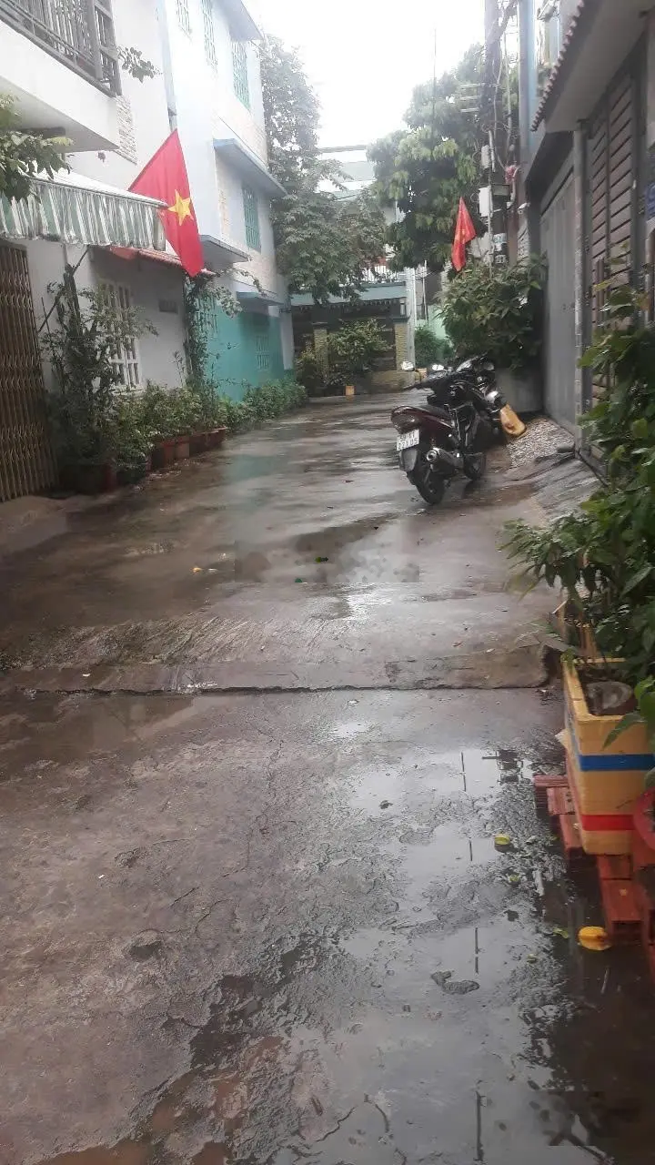 Lô góc 2 mặt tiền, hẻm xe tải tại Dương Đức Hiền, Tân Phú, 6.3 X 10,5m 60m2 chỉ 7.7 tỷ