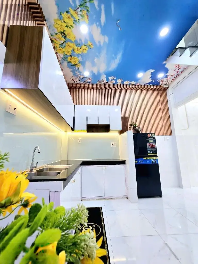 Bán nhà tạ quang bửu ,quận 8, dtsd 56m2 , 2pn , tặng full nội thất , mới ở ngay ,shr , nhỉnh 3 tỷ