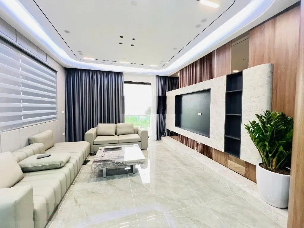 Bán gấp nhà 72m2 tại nguyễn văn cừ phường bồ đề, 15 tỷ, 4pn, 4wc, 7 tầng, mặt tiền 4.5m