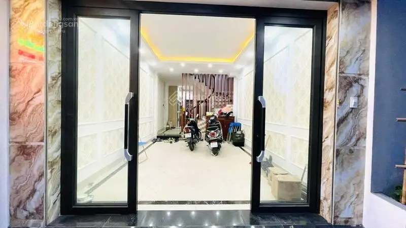 15,6 tỷ, khương đình, 61 m2 x 6 tầng, 8 ngủ, thang máy, ô tô tránh