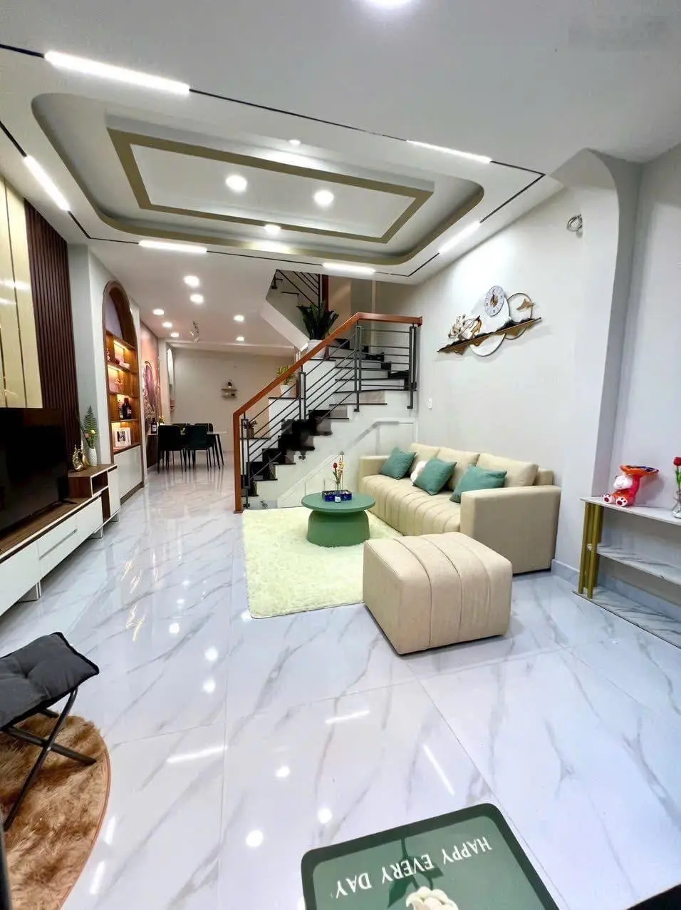 Chủ gửi nhà Nguyễn Văn Công 62m2 gần chợ Nguyễn Văn Công, SHR có sẵn HĐT 15tr/tháng, giá 2tỷ 170