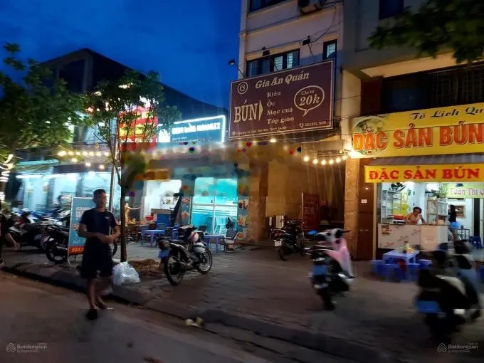 Nhà mặt phố Vũ Lăng - Kinh doanh - sầm uất ngày đêm