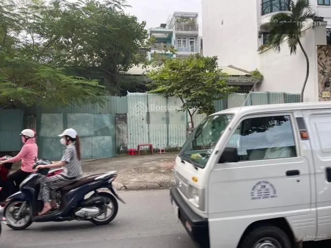 Tôi cần bán đất tại đường vườn lài quận 12. sổ hồng riêng.giá 2,8 tỷ/100m2 chính chủ.lh:0799 255 ***