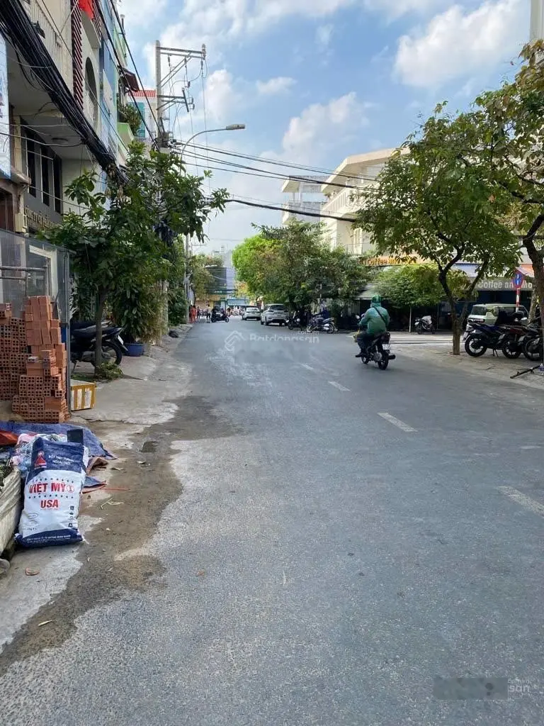 Bán nhà lô nhì hẻm đường số 42 -p. tân quy q7-4x9m,1l,2pn+sổ hồng-giá : 4.5 tỷ .