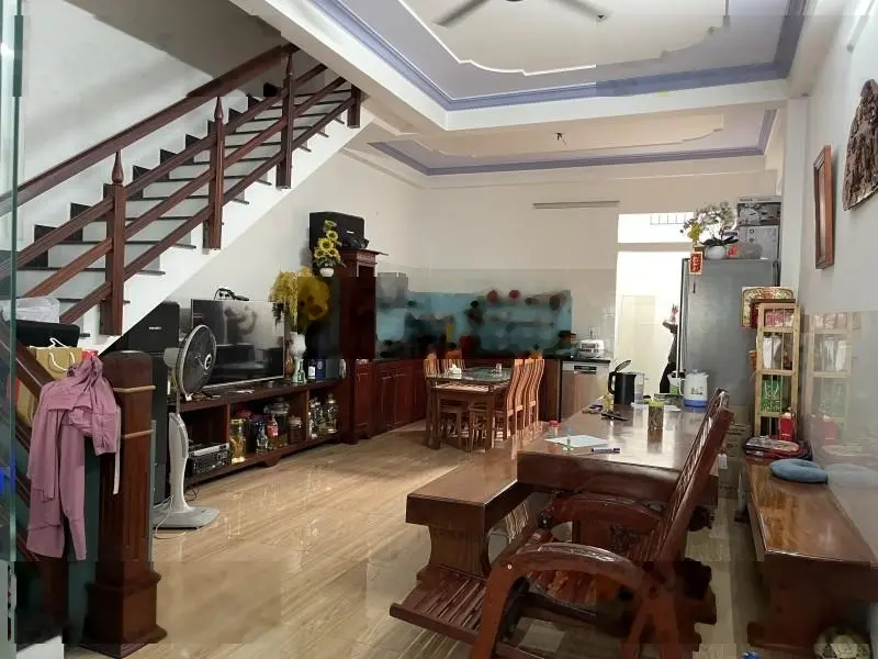 Chính chủ cần bán gấp nhà phố mặt tiền bình hoà 26 vị trí vàng kinh doanh