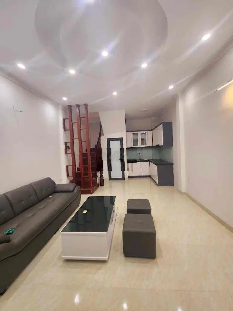 Bán nhà phố Bùi Xương Trạch! Nhà đẹp ở ngay, ngõ thông rộng.DT: 37m2.