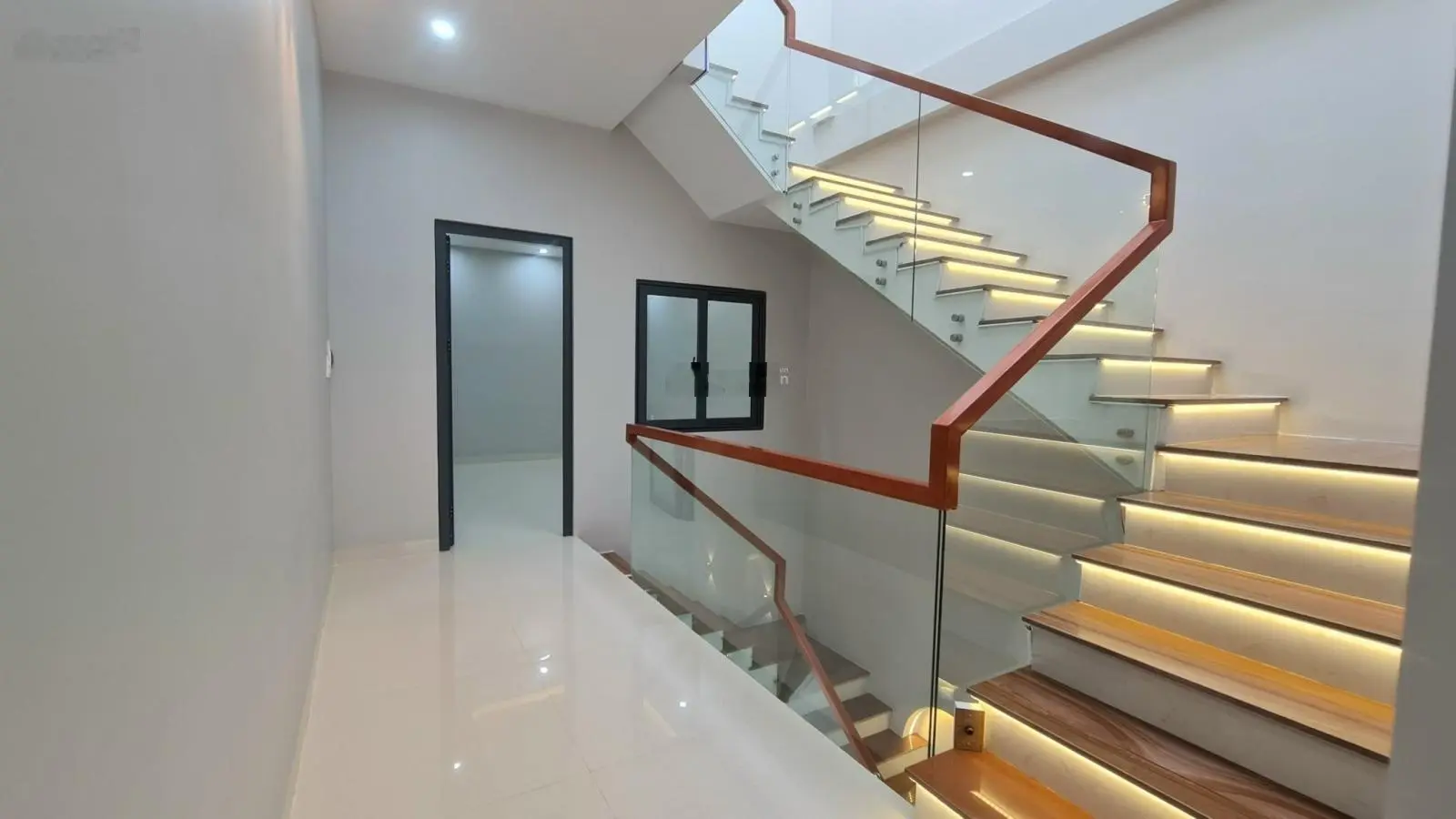 Chính chủ bán nhà mới 3tầng, đường 2 Nguyễn Duy Trinh, P. Long Trường, gần Đông Tăng Long Quận 9 cũ