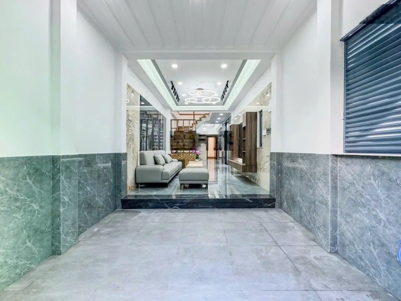 Nhà riêng 3 tầng - hẻm xe hơi - gần Vành Đai 2 - DT: 80m2 - giá 5.x tỷ