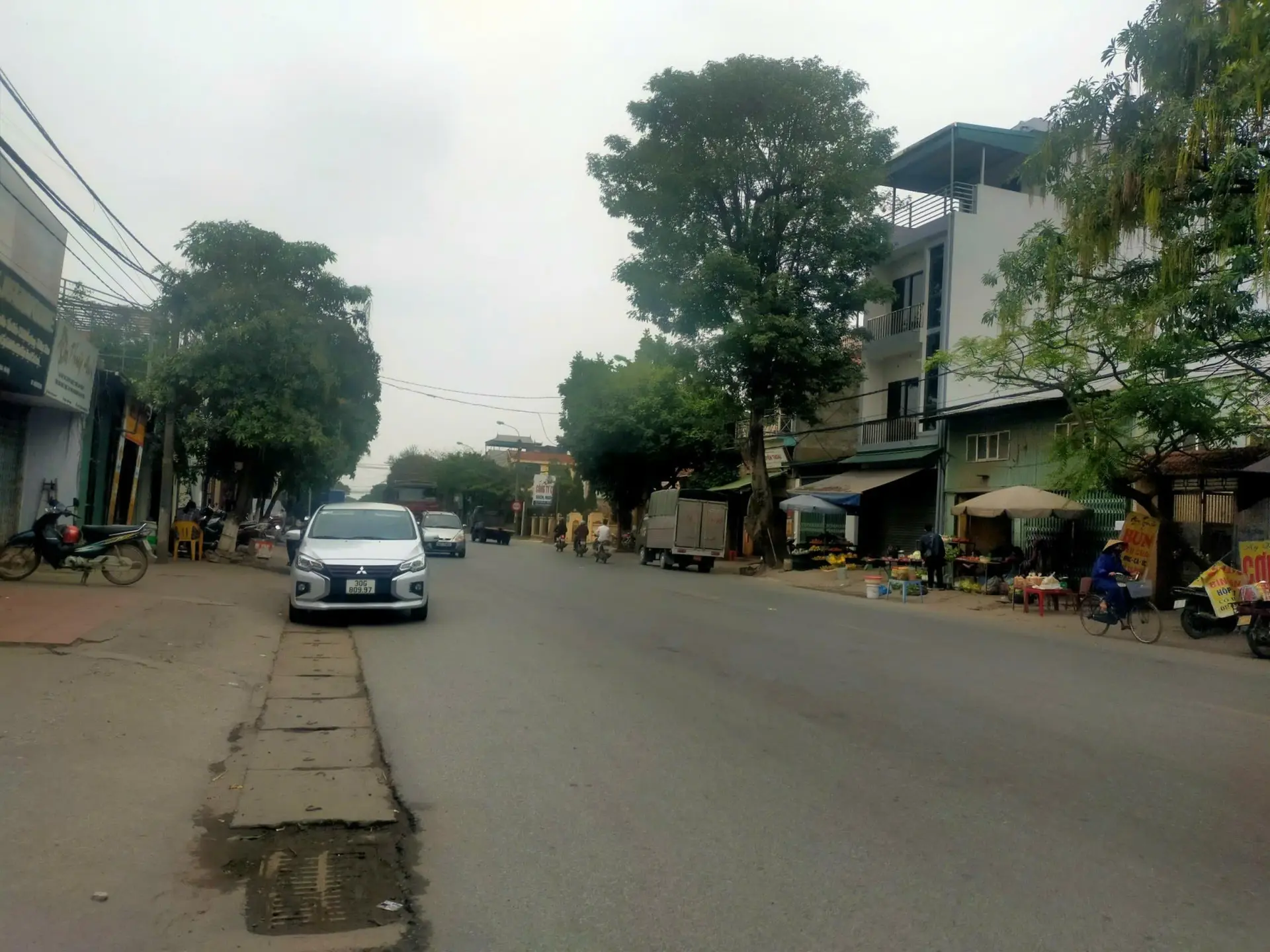 Bán gấp mảnh đất rất đẹp - vuông vắn - khuôn tiền - đường ôtô vào nhà Mai Lâm, Đông Anh, Hà Nội