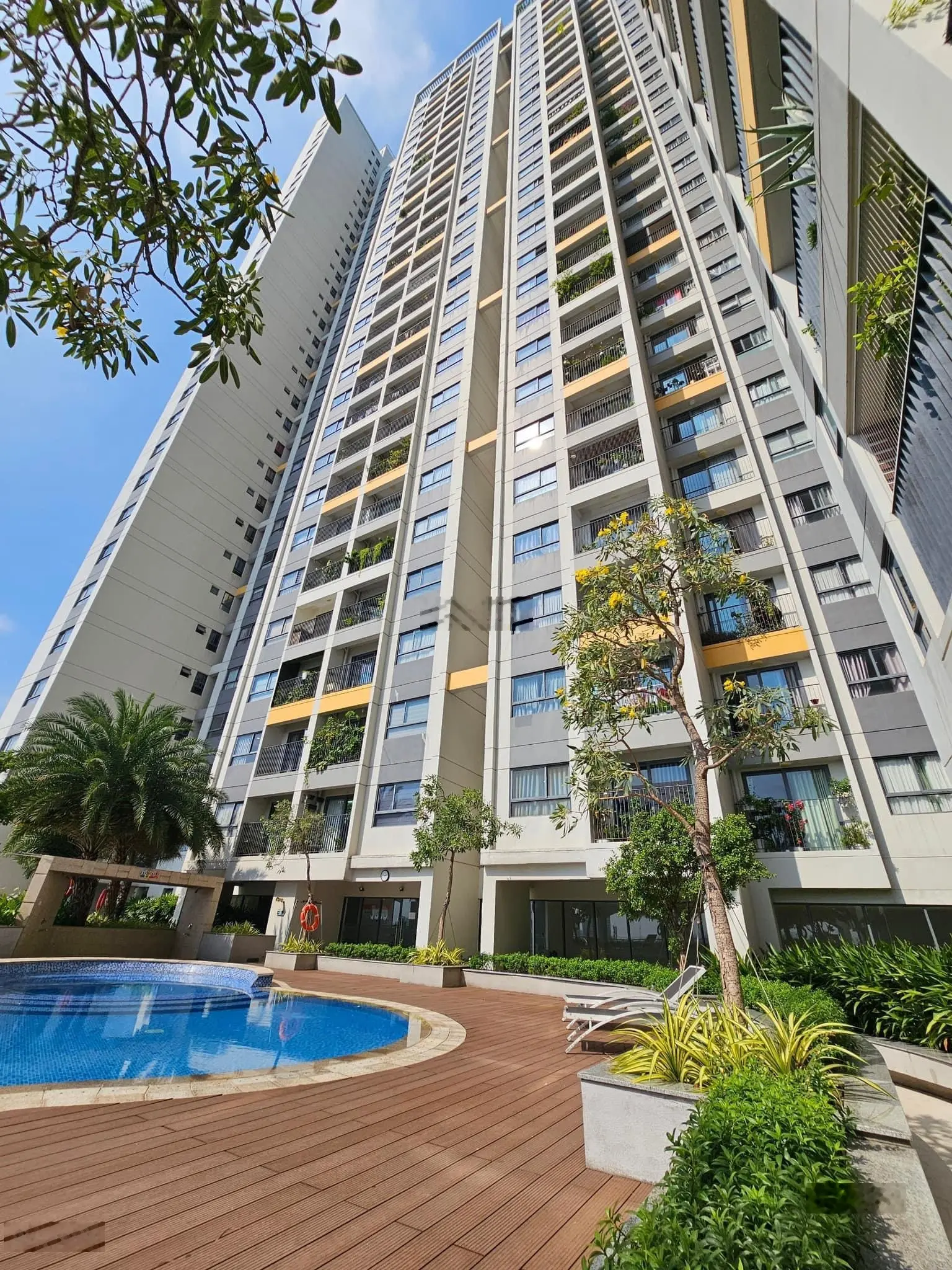 Chính chủ kẹt tiền bán Pegasuite 75m2/3tỷ4 view Đông Bắc - có hỗ trợ vay ngân hàng - LH 0901 422 ***