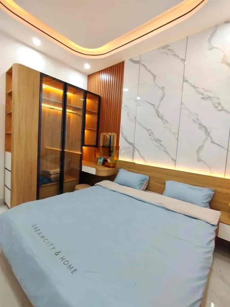 Bán nhà 2 tang kiệt Lê Độ đoạn gần Điện Biên Phủ