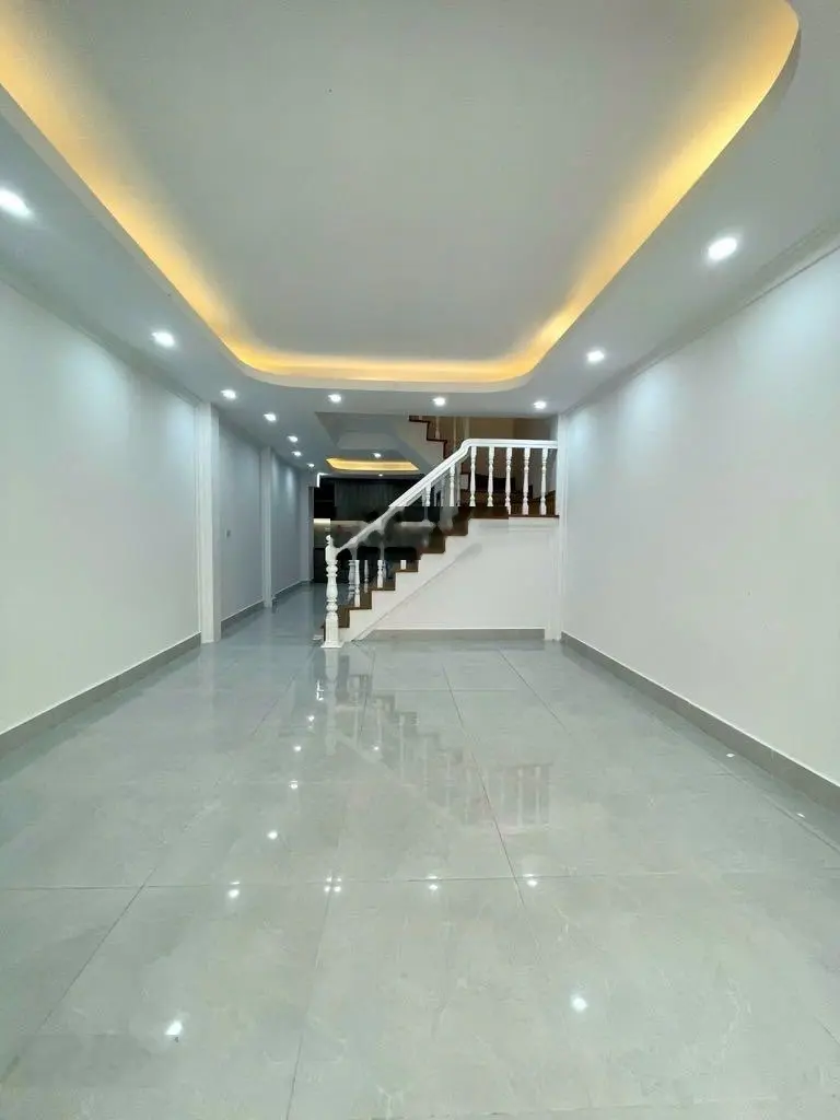 Bán nhà phân lô Khâm Thiên, oto tránh, vỉa hè, bãi xe, DT 56m2 x 5 tầng, MT 4 m giá 21 tỷTL