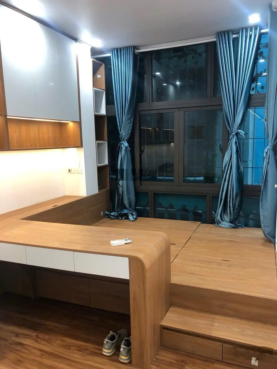 Bán nhà đẹp, quận hai bà trưng, 20m2, 4 tầng, nhỉnh 4tỷ, ngõ 3 gác, kinh doanh nhỏ, vô ở luôn