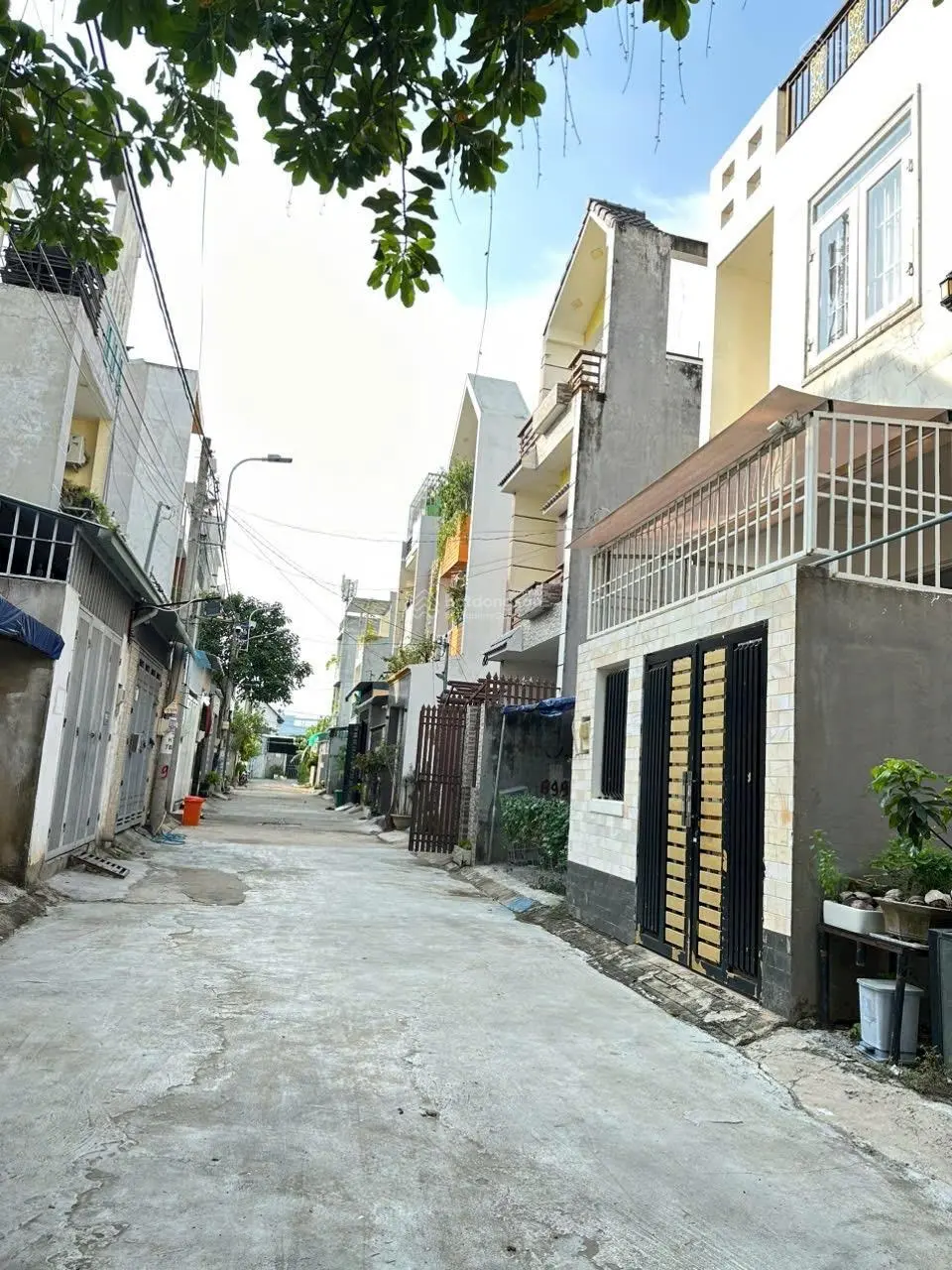 Bán đất hẻm 78 Bưng Ông Thoàn đối diện Villa Park Cách vòng xoay Liên Phường 500m