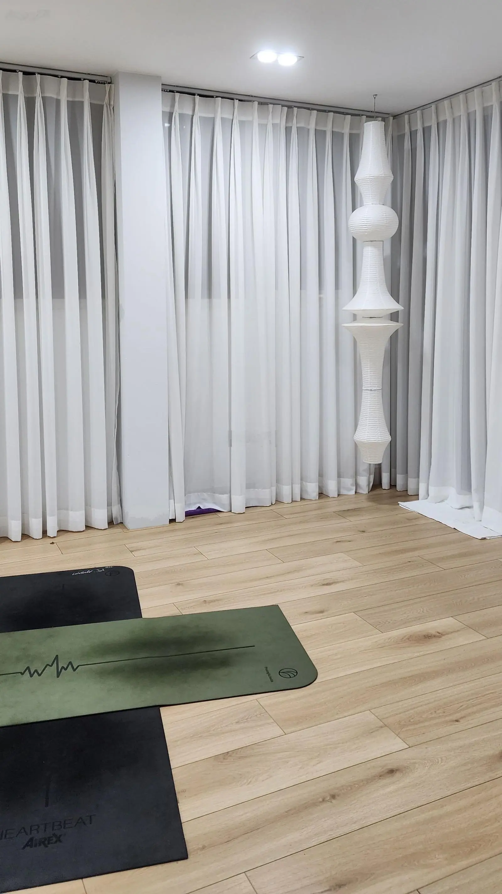 Bán căn Penthouse Phú Mỹ Hưng 14 tỷ, ban công đôi như hình 325m2, giá chính xác k ảo