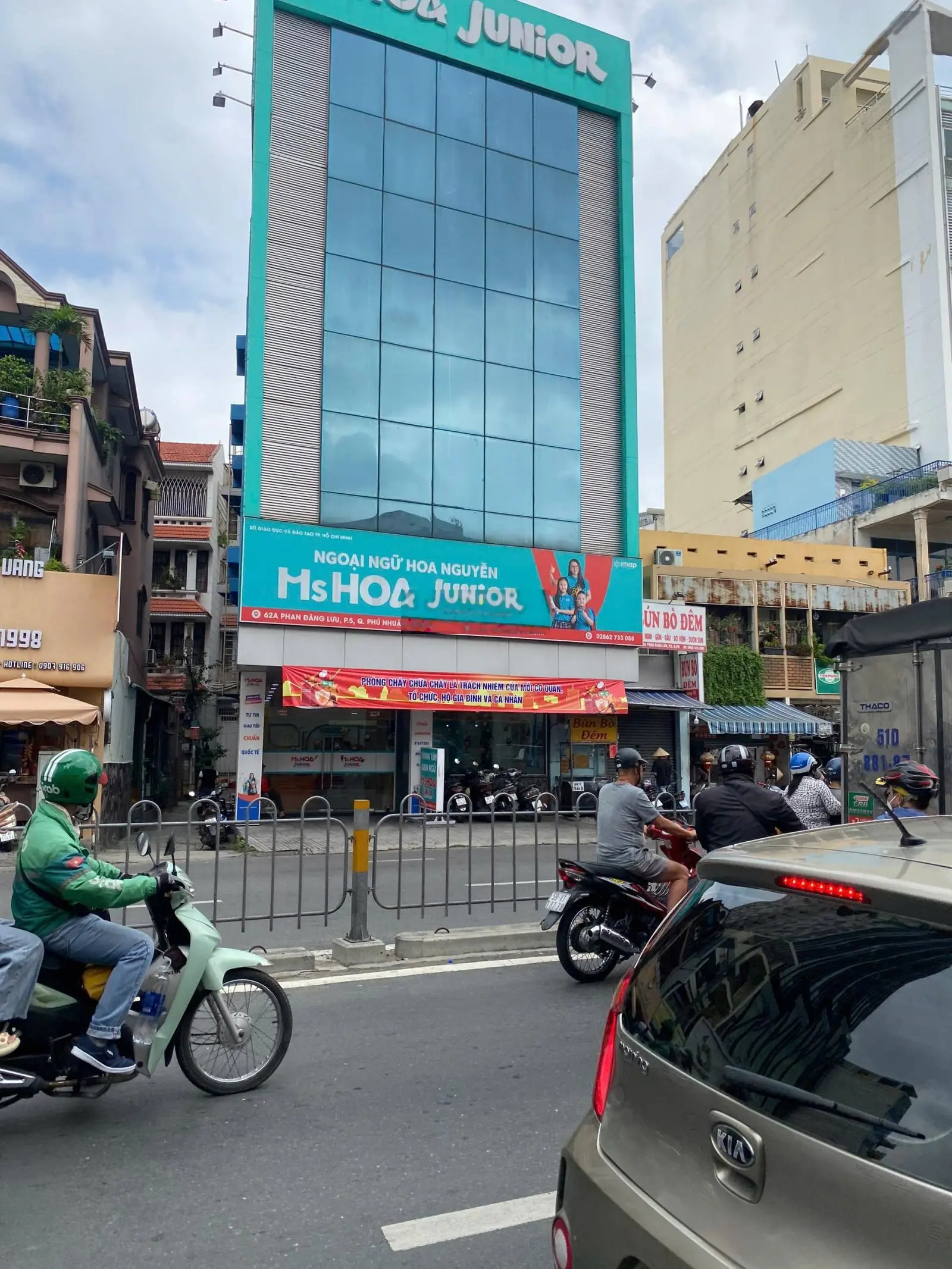 Bán mặt tiền Phan Đăng Lưu, P.2, Phú Nhuận - DT: 8x20m, 6 tầng - HĐT: 302tr/tháng - Giá 83 tỷ