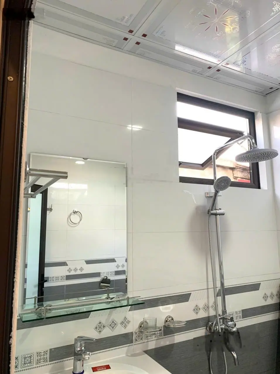 Bán nhà 5 tầng mới phố Miêu Nha, Tây Mỗ, cách Đại Lộ Thăng Long chỉ 100m, gần chung cư Lumi Hà Nội
