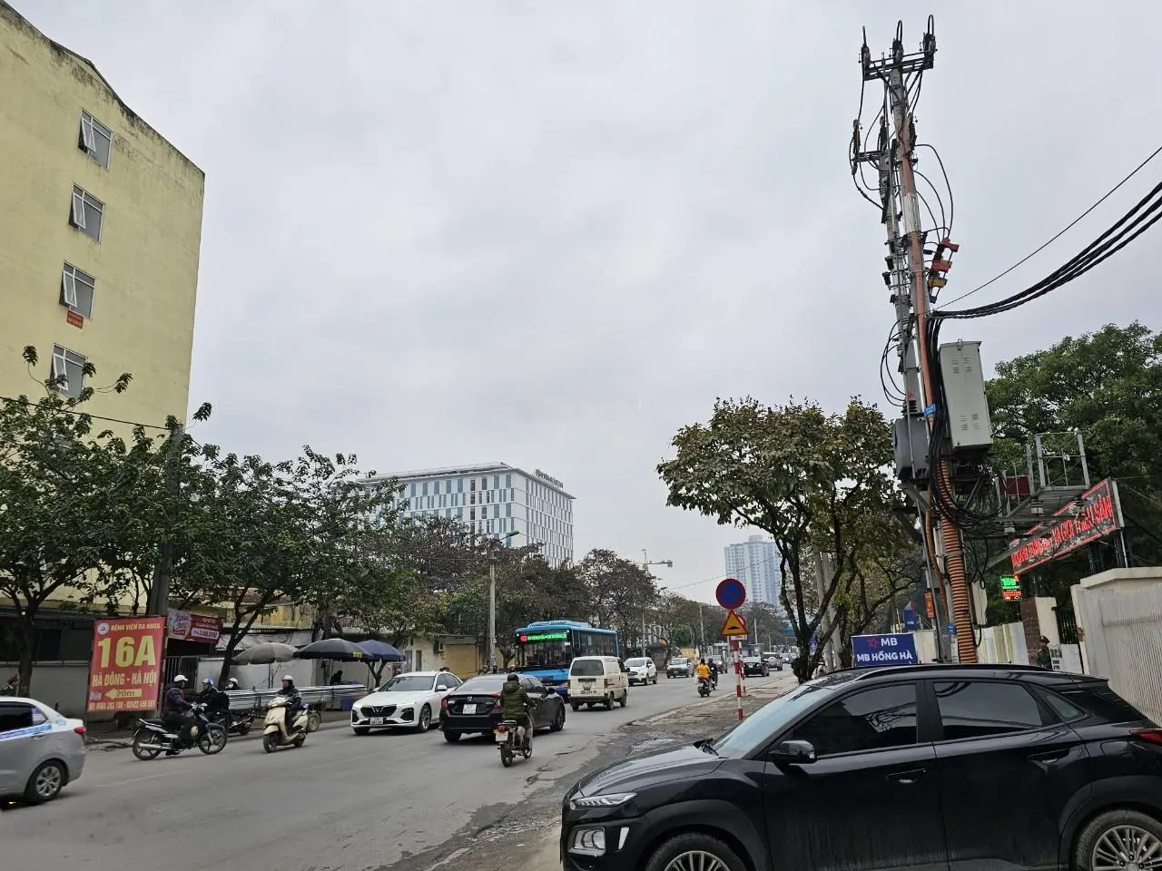 Bán nhà 36m2 gồm 2mặt thoáng Yên Phúc, Văn Quán, HĐ gần ngay HV Quân Y, BV Quân Y 103. Ôtô đỗ.6tỷ3