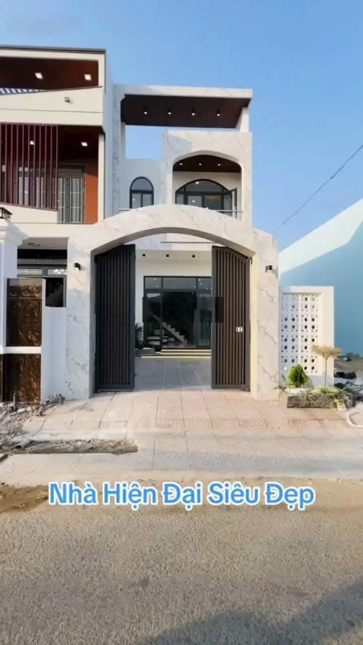 Chính chủ cần bán gấp nhà 1 trệt, 1 lầu Trịnh Như Khuê, sau chợ Bình Chánh sổ hồng riêng