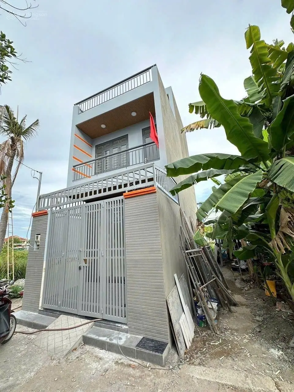 Bán nhà 3 tầng Nguyễn Duy Trinh P. Trường Thạnh Q9