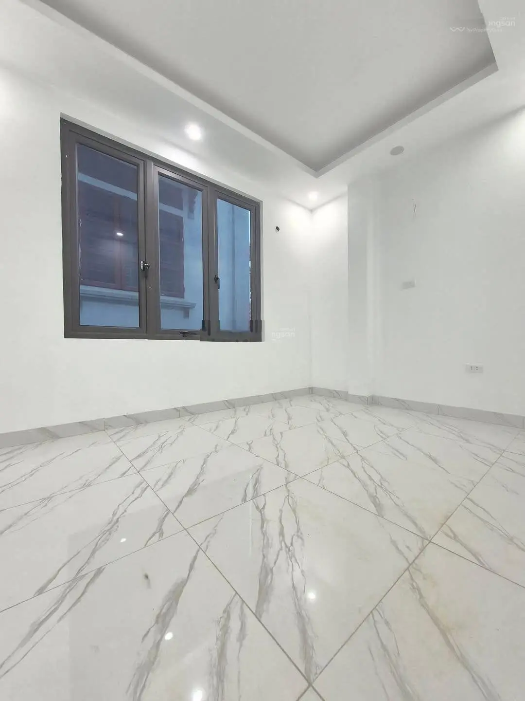 Nhà mới nguyên 5 tầng 4 ngủ tổ ấm chuẩn đẹp giá mềm tại yên nghĩa, hà đông