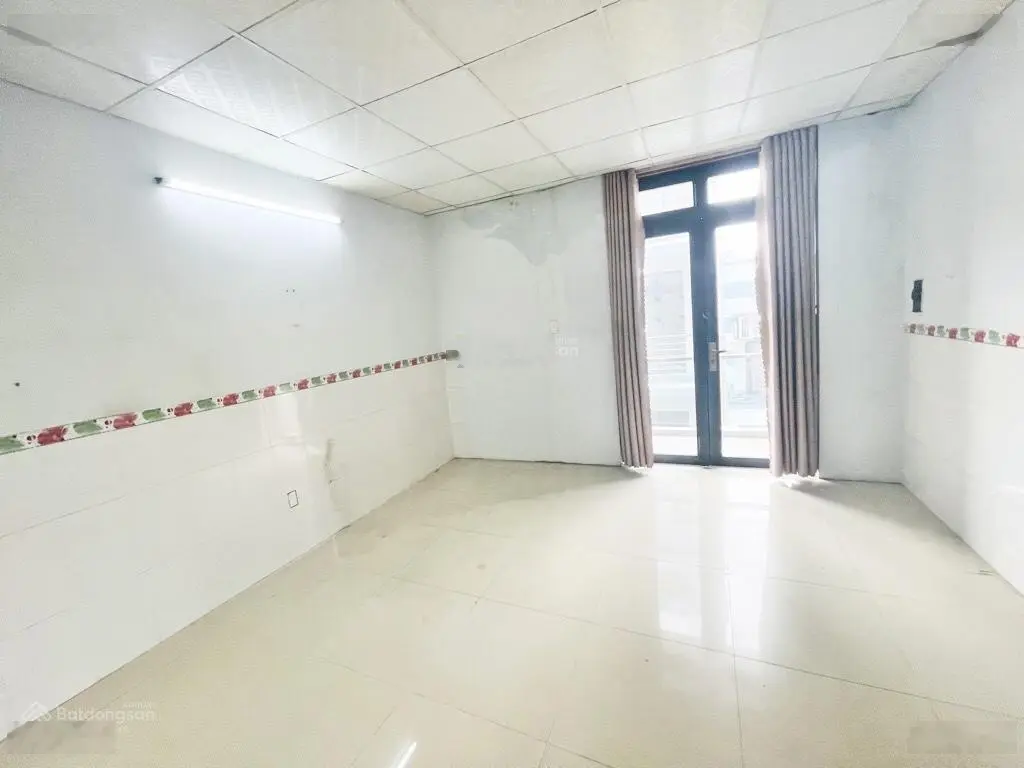 Nhà 3 tầng Lê Đình Cẩn- 48 m2- 4 PN 3 WC- hẻm xe hơi - sổ riêng