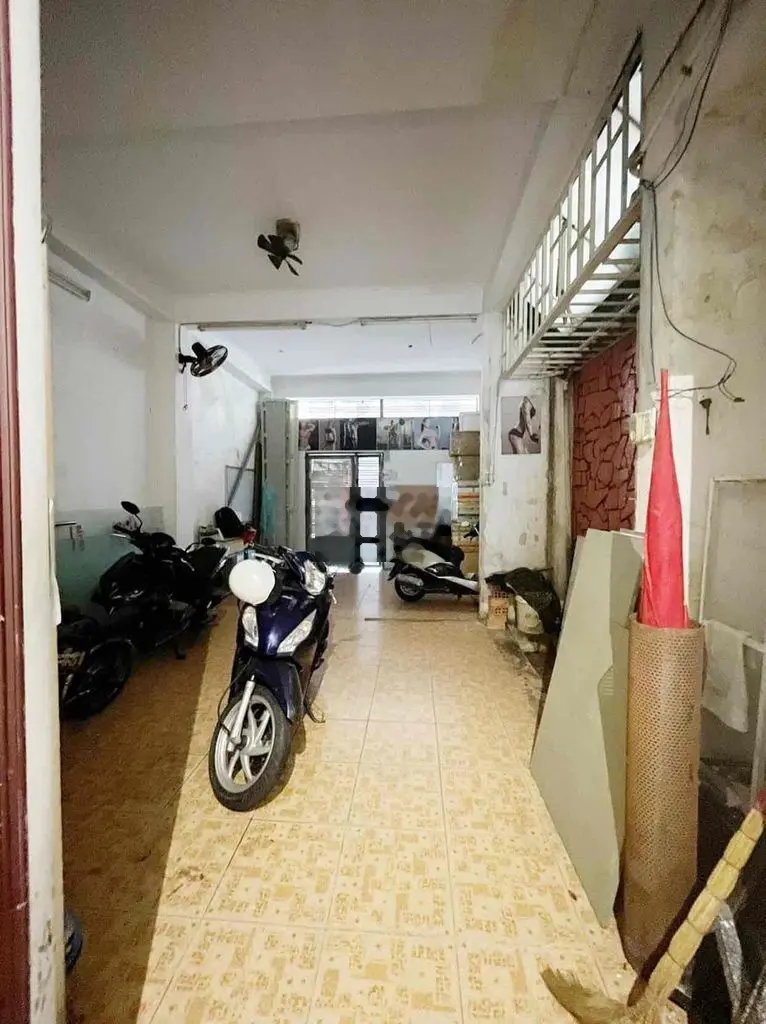 <2 mặt tiền> 83m2- 4 tầng- Cư Xá Đô Thành