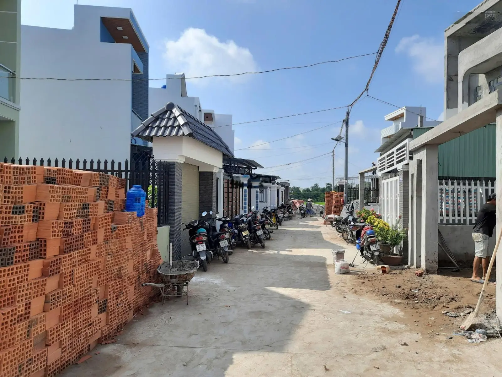 Đất thổ cư xây dựng tự do hẻm xe hơi khu công nghiệp Cầu Tràm. LH: 0776 790 ***