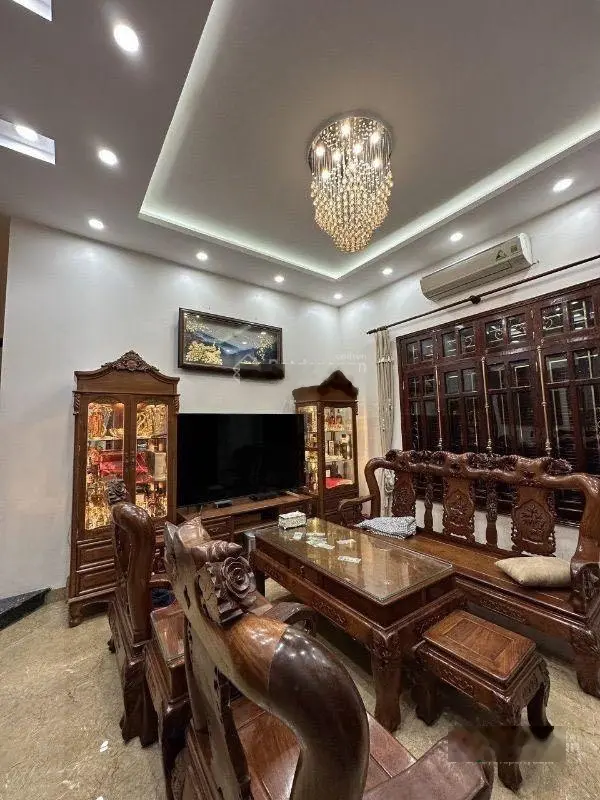 Bán bất chấp! Phùng Chí Kiên, 2 ô tô tránh, vỉa hè, 20m ra phố, 2 thoáng, KD văn phòng, 82m2*5T