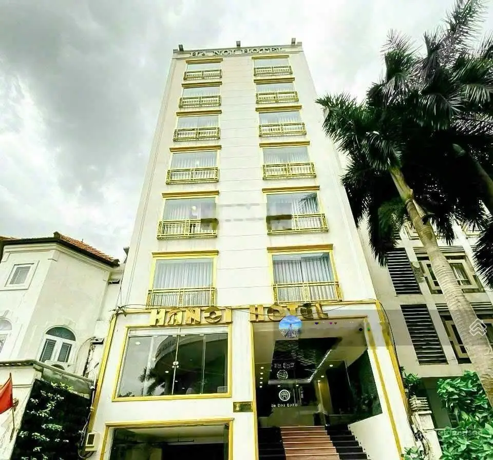 Bán khách sạn Hà Nội, 19/1 Hoàng Việt, Phường 4, Tân Bình, 8.2x19m, 9 tầng, chỉ 46.5 tỷ