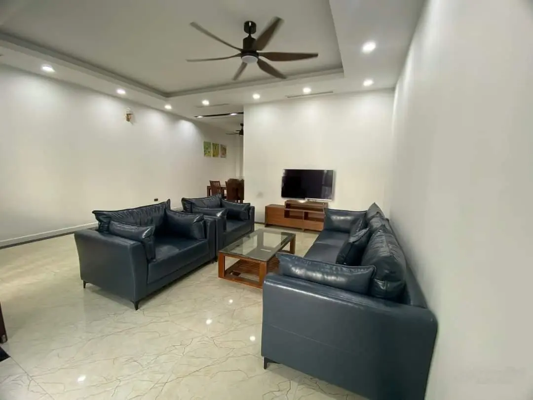 Bán NR 4PN, 5WC, 50m2 tại Bồ Đề, 8 tỷ VND