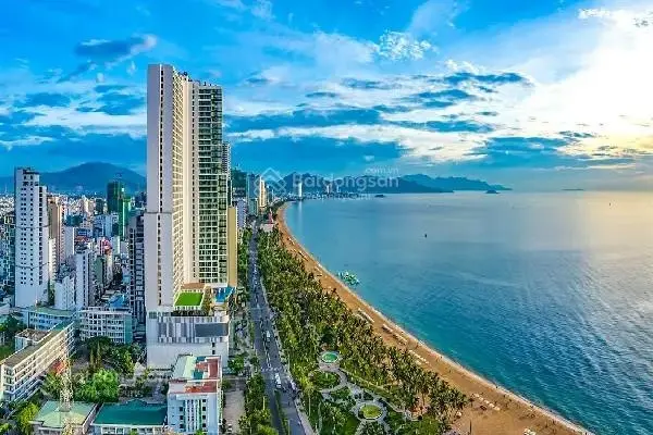 Bán nhà đất mặt tiền đường Nguyễn Thị Minh Khai - Tp Nha Trang, ngang 7m, đang cho thuê