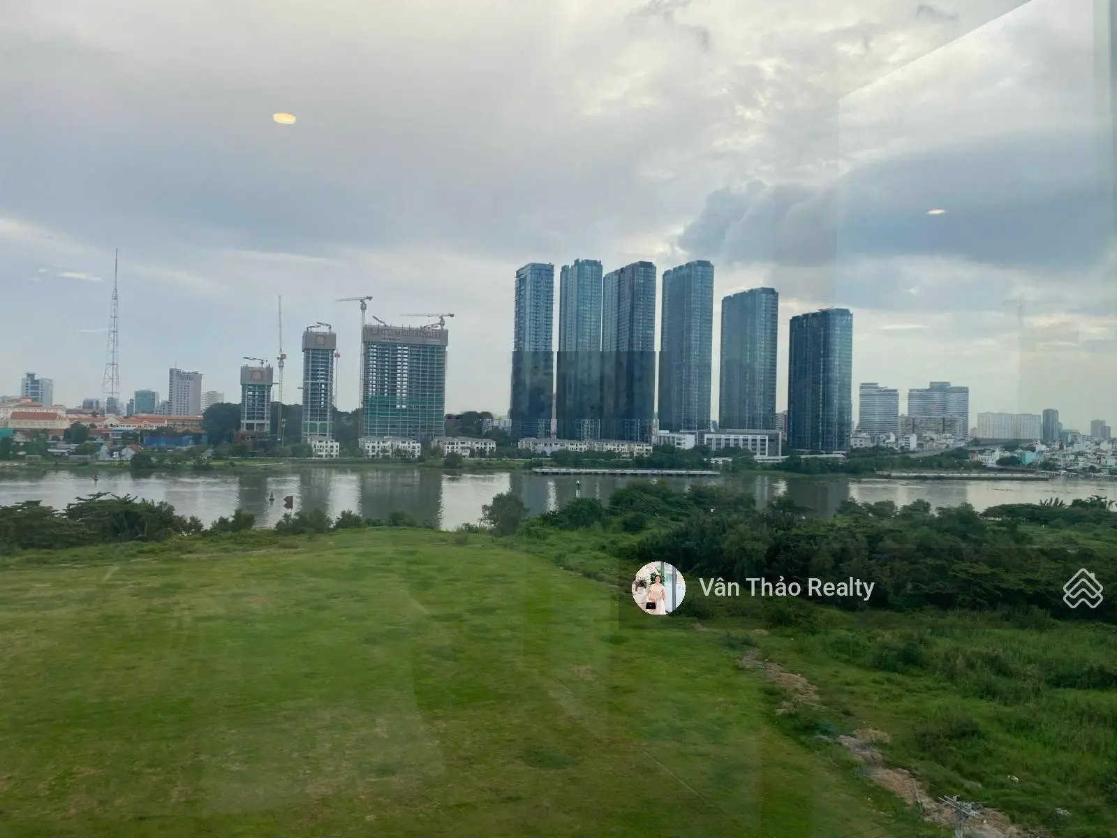 View trực diện sông + Landmark 81 - Căn hộ 4PN Metropole Thu Thiem full nội thất - 2p di chuyển Q1