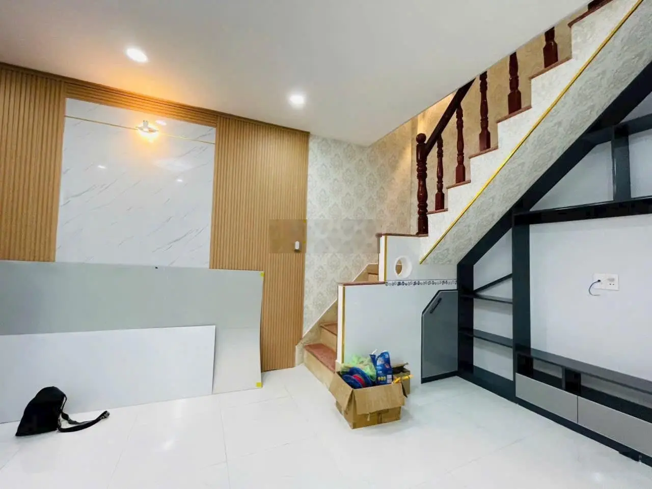 Bán nhà hẻm đường Số 7, Phường 7, Quận Gò Vấp, DTSD 50m2, sổ hồng hoàn công, giá 3,45 tỷ