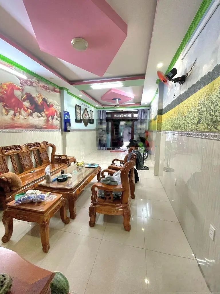 Bình Hưng Hoà trơn, đường số 11, nhà 3 tầng, DT 4x20, đường 6m, nhỉnh 6tỷ, Bình Tân