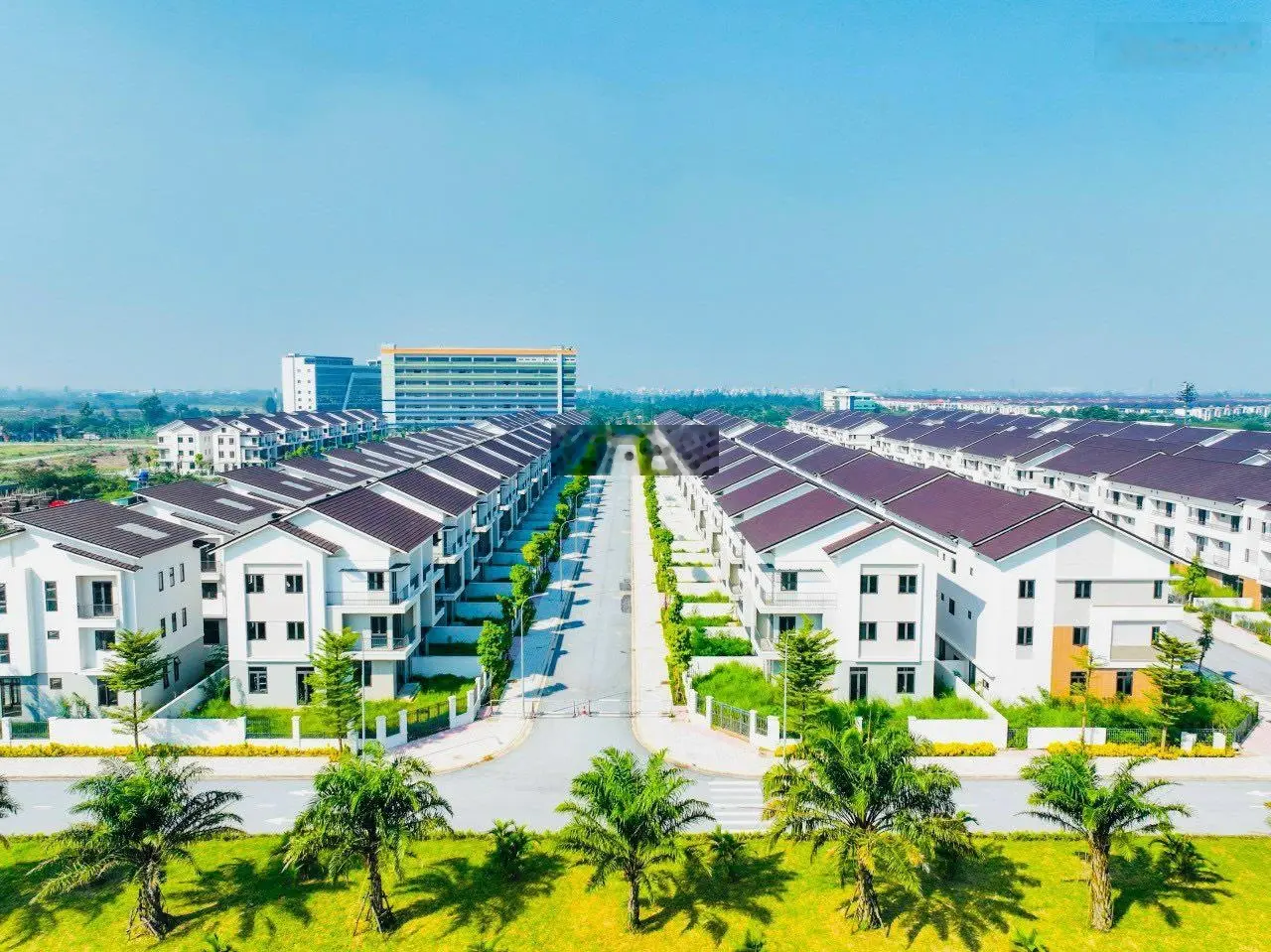 Shophouse trục chính Centa Riverside 60m mua trực tiếp CĐT, giá 80tr/1m2 vay miễn gốc lãi, CK 5%