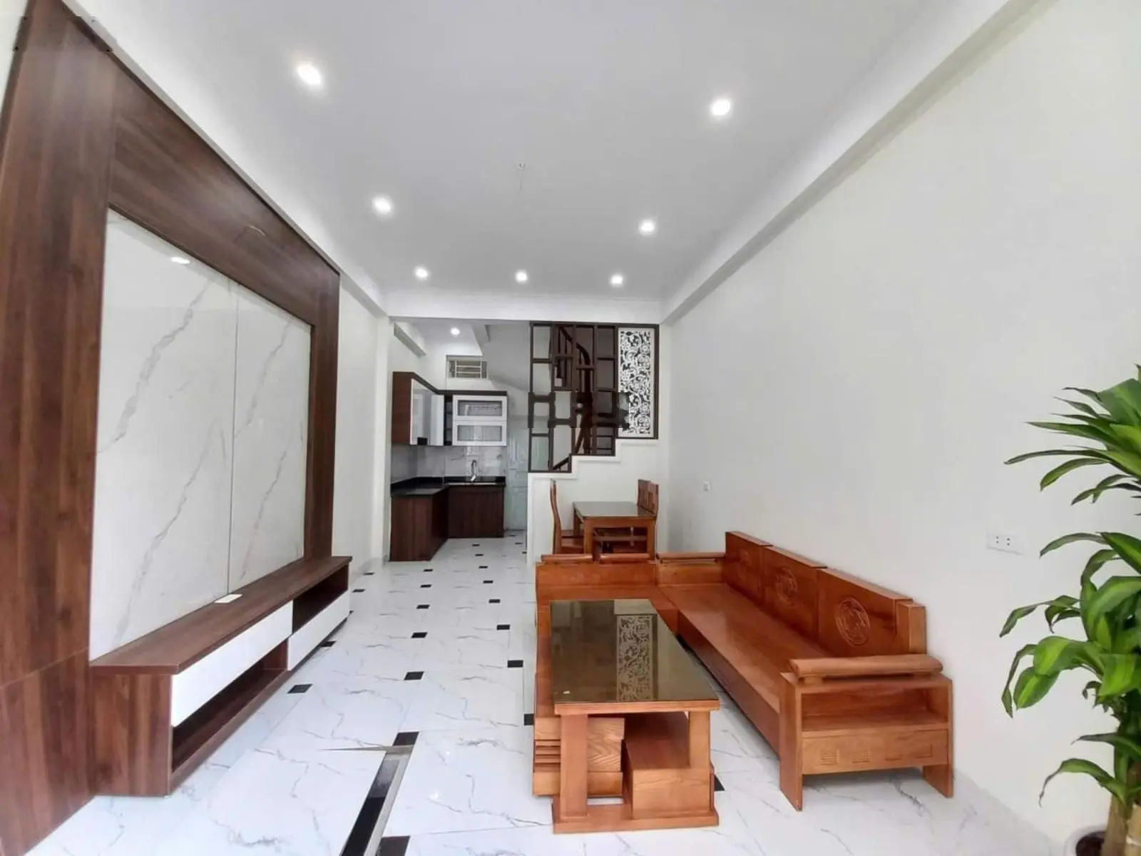Hàng độc tại phố Xốm Phú Lương, 3,9 tỷ, 32m2, 3pn, 3pt, 4 tầng mua ở đầu tư sinh lời lh 0978 939 ***
