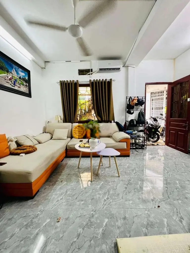 Hiếm - Bán tập thể T1 đẹp ngay Võ Thị Sáu - HBT 80m2 chỉ nhỉnh 3 tỷ