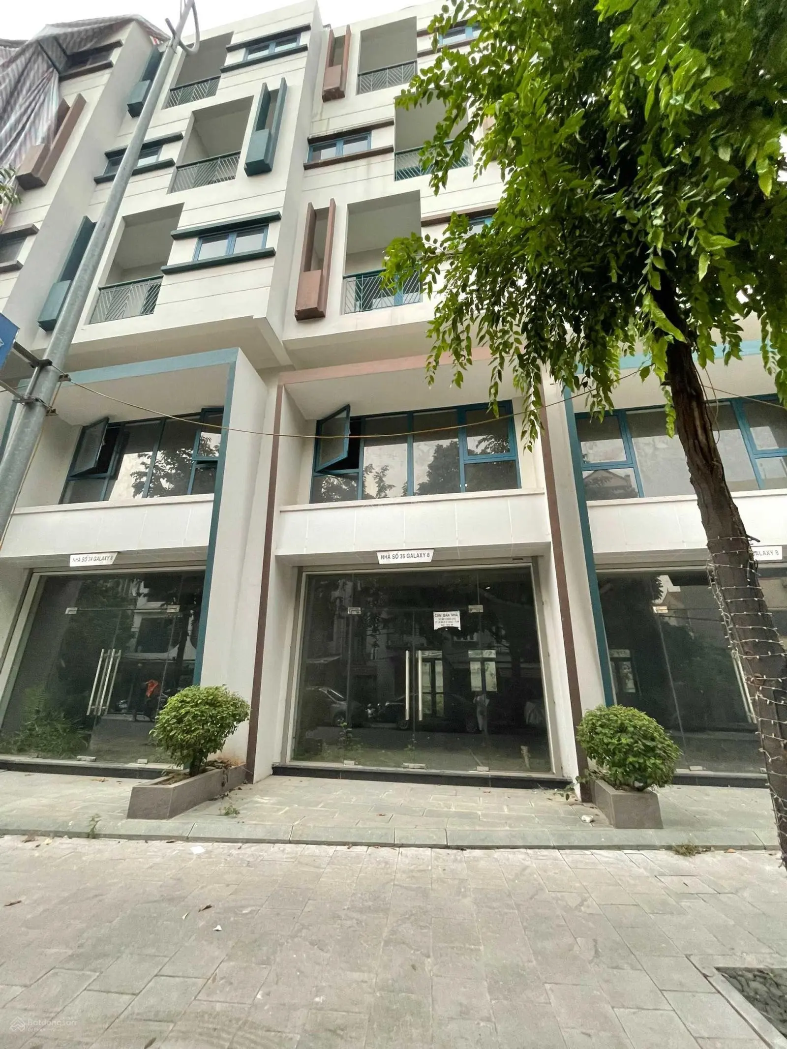 Tôi chính chủ bán căn góc khe thoáng TSQ Galaxy 101m2 giá nhỉnh 23 tỷ. Sổ đỏ ngay LH: 0963 689 ***