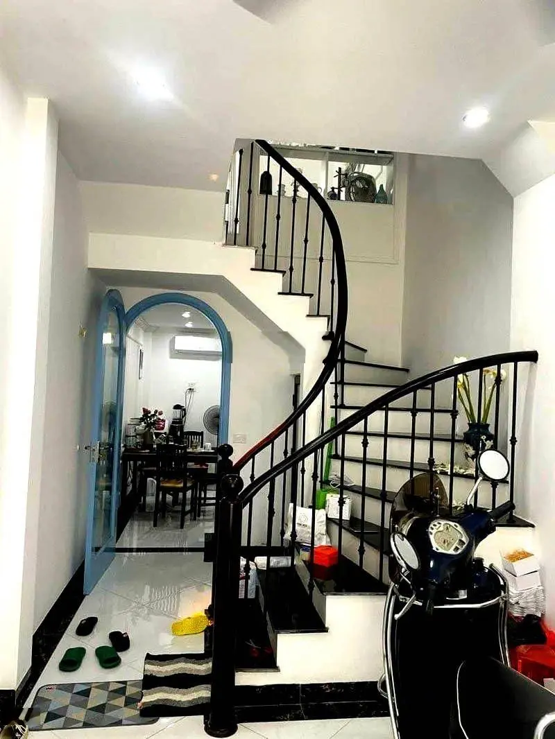 Bán nhà Tây Mỗ. Diện tích: 34m2. Ôtô đỗ cổng, full nội thất Nhập Âu. Gọi ngay 0936936683 (em Mừng)
