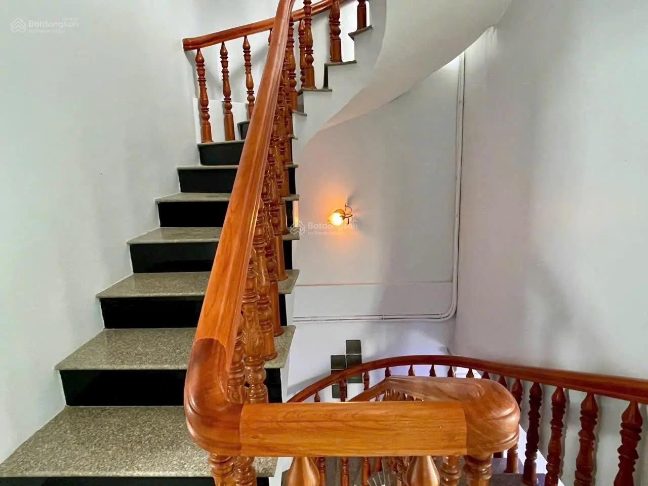 Bán nhà mặt tiền Quốc Lộ 50, ngay UBND thị trấn Cần Giuộc. Sang tên ngay trong ngày